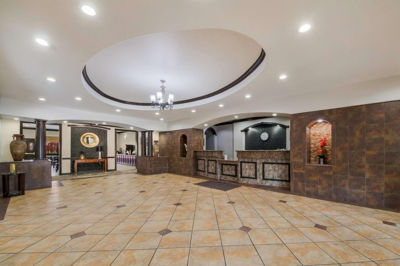 Surestay Plus Hotel By Best Western Near Seaworld San Antonio Luaran gambar