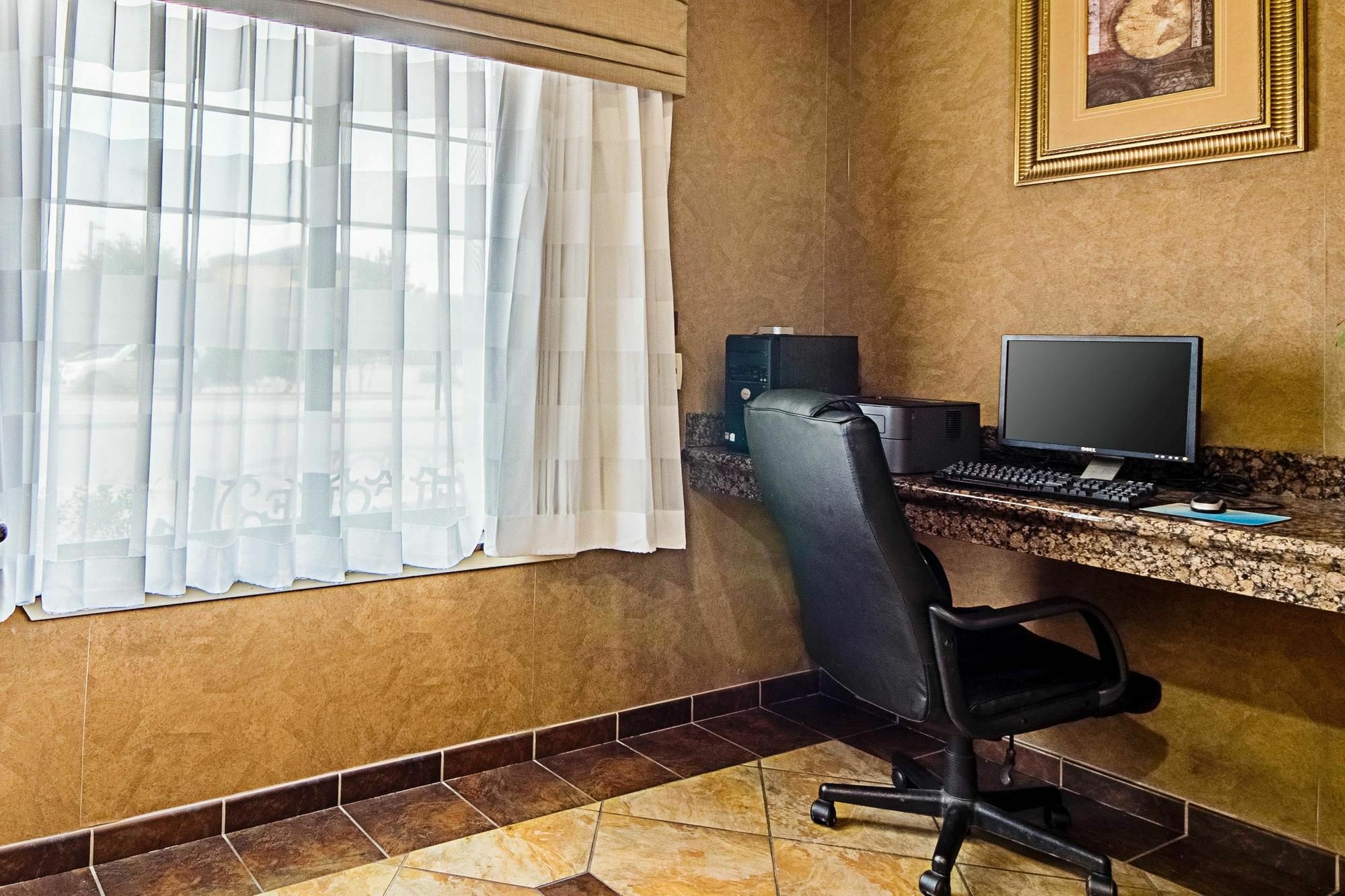 Surestay Plus Hotel By Best Western Near Seaworld San Antonio Luaran gambar